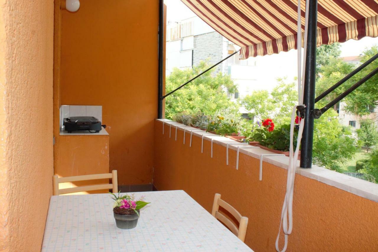 Apartment Brazuca-Center Split Exterior photo